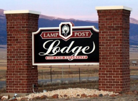 Lamp Post Lodge E1561763060949 480x352 